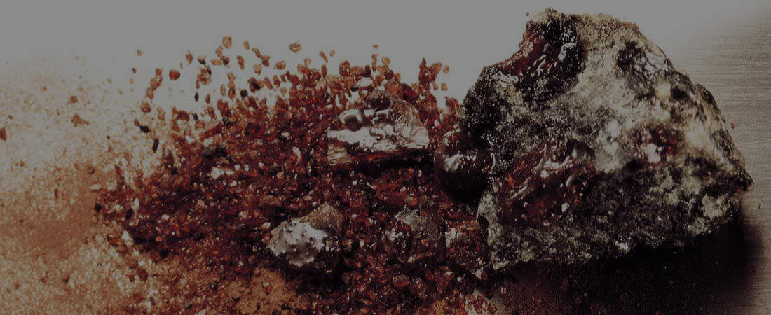 海旭成立於2010年，是一家集石榴石開採、分離、銷售、科研為一體的大型岩礦生產企業。